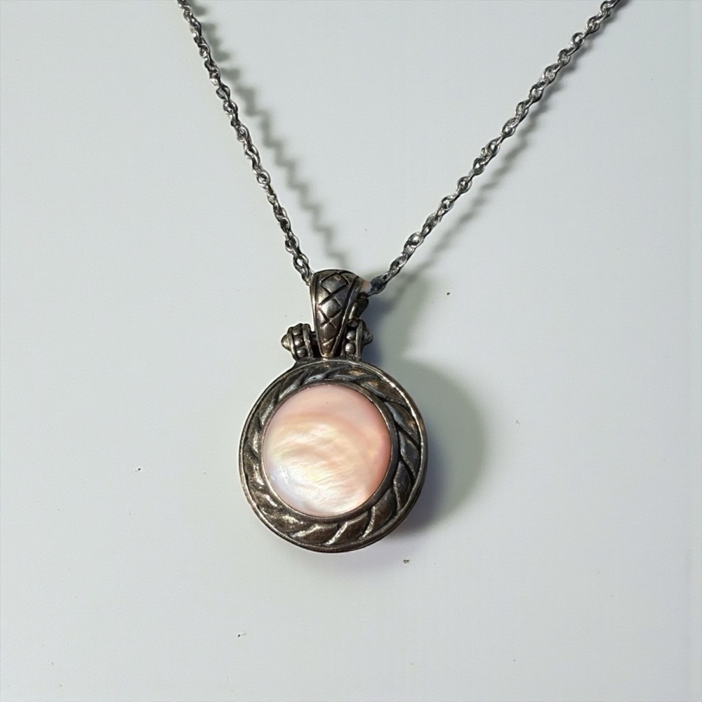 Vintage Mother of Pearl Sterling Silver Pendant Necklace – 22” Chain